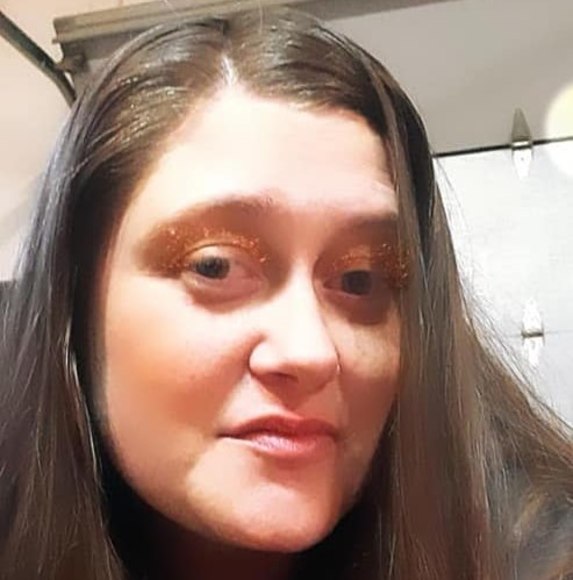 Meet your Posher, Sarah - Picture 1 of 1